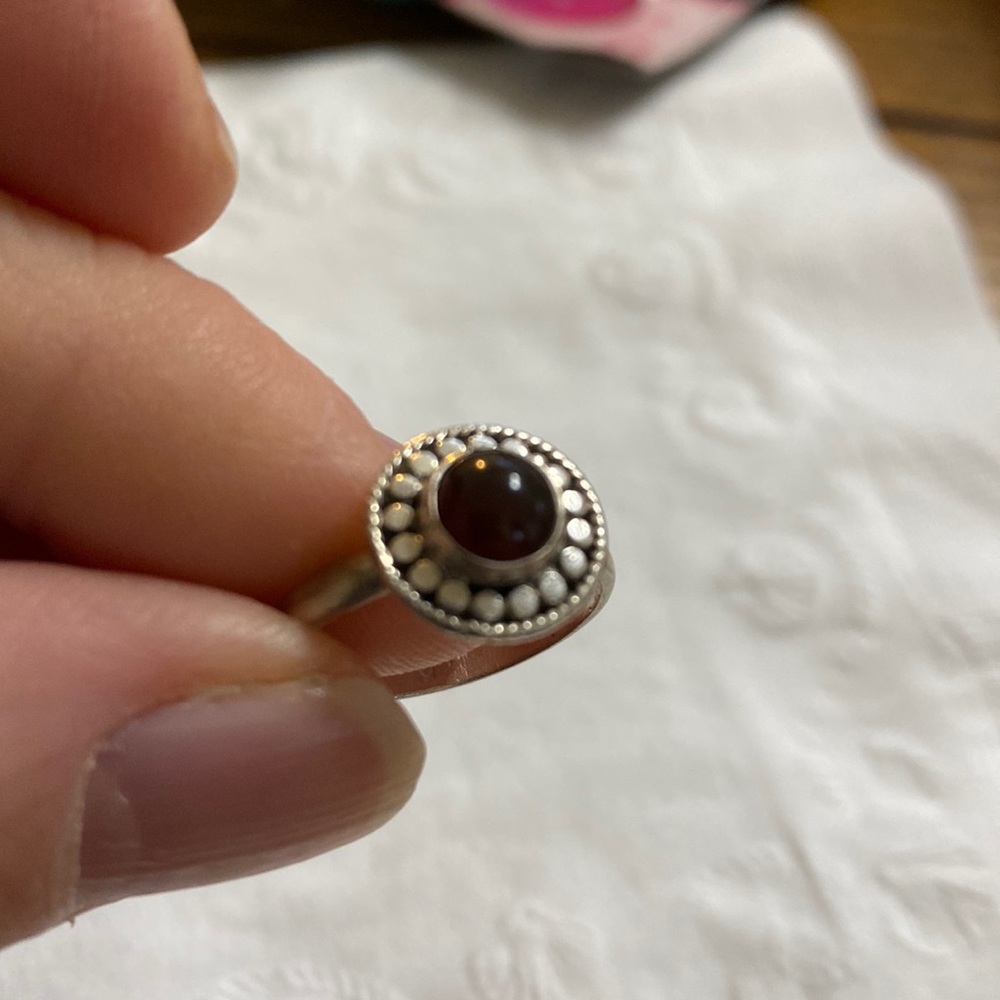 Onyx Sterling Silver ring size 6 - Picture 2 of 4